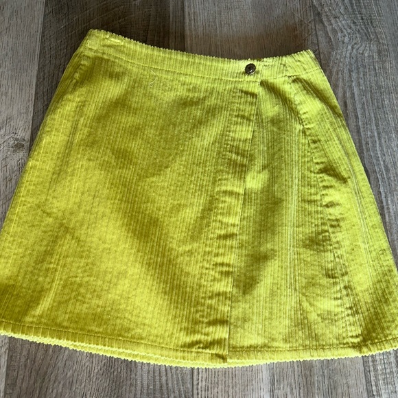 Vintage Express Jeans by express lime green corduroy wrap skirt Mod skater 9/10 - Picture 2 of 6